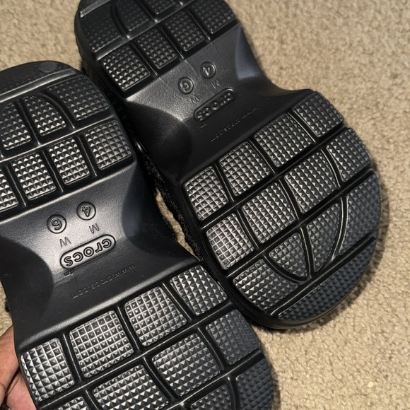 New CROCS Womens STOMP QUILTED CLOG 208938 BLACK US Mens 4 women 6- - Picture 5 of 6